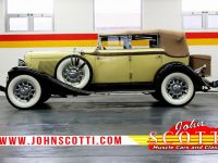 1933 Auburn, 8-105 1933 Auburn, 8-105